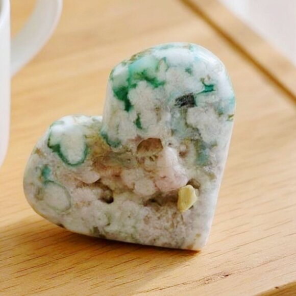 Heart-Shaped Cherry Blossom Agate Crystal – Polished Green & White Palm Stone - Picture 1 of 9